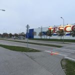 Chodec z nehody u budějovického Baumaxu zemřel v nemocnici. Policie hledá svědky