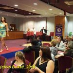 Šaty Petry Brzkové na společenském večeru okouzlily