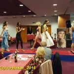 Šaty Petry Brzkové na společenském večeru okouzlily