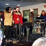 Hudebním vystoupením doplnily děti adventní jarmark v Plané nad Lužnicí