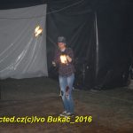 Čertovsko-andělská show v Bernarticích byla tajemná a fascinující