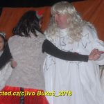 Čertovsko-andělská show v Bernarticích byla tajemná a fascinující