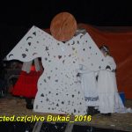 Čertovsko-andělská show v Bernarticích byla tajemná a fascinující