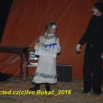 Čertovsko-andělská show v Bernarticích byla tajemná a fascinující