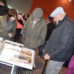 Hala Elim praskala ve švech. Sjeli se do ní fanoušci minerálů a drahých kamenů