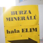 Hala Elim praskala ve švech. Sjeli se do ní fanoušci minerálů a drahých kamenů