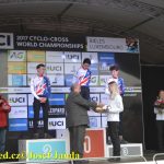 Britové jednoznačně opanovali závod juniorů