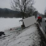 Ledovka si vybrala svou daň, hasiči zasahovali u mnoha nehod
