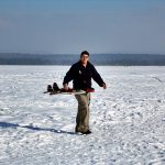 Modelářům sníh nevadí. Létáním na lyžích se v Táboře bavili celý den