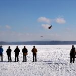 Modelářům sníh nevadí. Létáním na lyžích se v Táboře bavili celý den