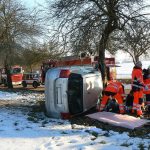 Řidičku z převráceného auta u Kalenic transportoval vrtulník