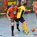 Skvostně čistá palubovka obloukové haly futsalu svědčila