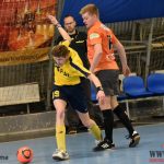 Skvostně čistá palubovka obloukové haly futsalu svědčila