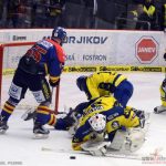 Motor smázl tříbrankové manko a ujal se vedení v sérii