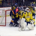 Motor smázl tříbrankové manko a ujal se vedení v sérii