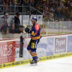 Motor smázl tříbrankové manko a ujal se vedení v sérii