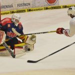 Semifinále se do Prahy stěhuje za nerozhodného stavu