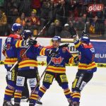 Semifinále se do Prahy stěhuje za nerozhodného stavu