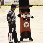 Semifinále se do Prahy stěhuje za nerozhodného stavu