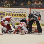 Semifinále se do Prahy stěhuje za nerozhodného stavu