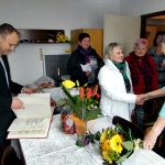 Nejstarší obyvatelka Sezimova Ústí dnes oslavila sté narozeniny