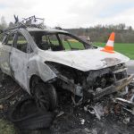 Motorkáře transportoval vrtulník. Zřejmě nesprávně předjížděl. Doplněny fotografie