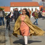 V Jistebnici vsadili zlodějku do klády a vzpurná žena šla na pranýř