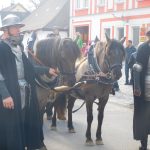 V Jistebnici vsadili zlodějku do klády a vzpurná žena šla na pranýř