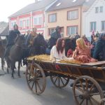 V Jistebnici vsadili zlodějku do klády a vzpurná žena šla na pranýř