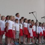 Oslavy v režii školáků skončily v letním kině. Program sledovalo přes dva tisíce dětí