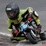 Na hradišťském kopci se proháněly malé motorky
