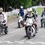 Na hradišťském kopci se proháněly malé motorky