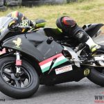 Na hradišťském kopci se proháněly malé motorky