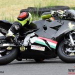 Na hradišťském kopci se proháněly malé motorky