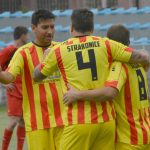 Zase za rok, skandovali fotbalisté Junioru u dudáka na náměstí