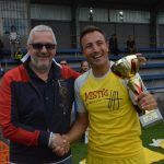 Zase za rok, skandovali fotbalisté Junioru u dudáka na náměstí