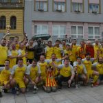 Zase za rok, skandovali fotbalisté Junioru u dudáka na náměstí