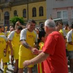 Zase za rok, skandovali fotbalisté Junioru u dudáka na náměstí