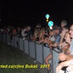 Ohně na Jordánu přilákaly hodně přes tisíc lidí