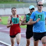 V podvečer uprostřed týdne se rozdělovaly vytrvalecké tituly