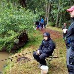 Malé rybáře déšť neodradil. Závodili na Ježkovském rybníku