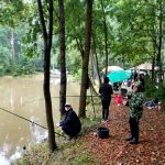 Malé rybáře déšť neodradil. Závodili na Ježkovském rybníku