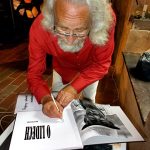 Fotograf Jára Novotný otevřel výstavu a představil novou knihu