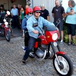 Chotovinské zatáčky odstartovaly. Do závodu vyrazilo sto třicet veteránů