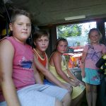 Hasiči z Dvorců v sobotu oslavili osmdesátku. Žehnali svůj první prapor