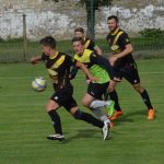 Sedm žlutých a tři červené karty, v Oseku bylo rušno