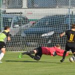 Sedm žlutých a tři červené karty, v Oseku bylo rušno