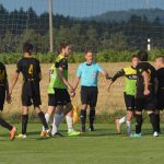 Sedm žlutých a tři červené karty, v Oseku bylo rušno