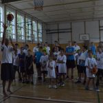 Mladí basketbalisté mají soustředění ve Volyni, dorazil za nimi i Miroslav Vondřička