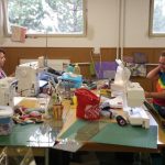 Kurz patchworku na Štědroníně ženy zakončily výstavou z balkonů